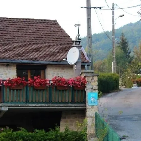 House Du Quart Casa de Férias *